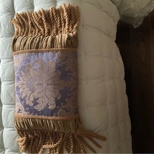 Sheila Davlin pillow.